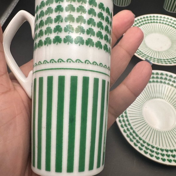 3 Demitasse Cups  & 4 Saucers NEIMAN MARCUS Japan 1970's SHAMROCK White/ Green - Picture 7 of 16